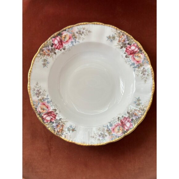 Queen Anne Summer Rose Soup Bowl 9 1/4” - Picture 5 of 8